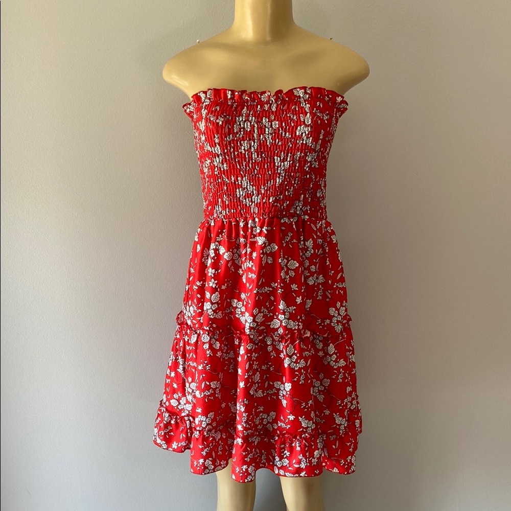Angashion Red Floral Strapless Dress Size L